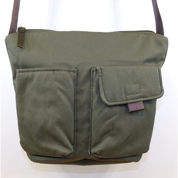 Vera Bradley Utility Crossbody Climbing Ivy Green Adjustable Strap VBJ21 - Picture 1 of 13